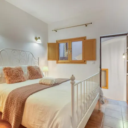 Bougainvillea * Teulada